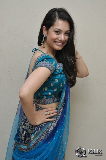 Natalie-Rout-at-Hang-Up-Movie-Audio-Launch